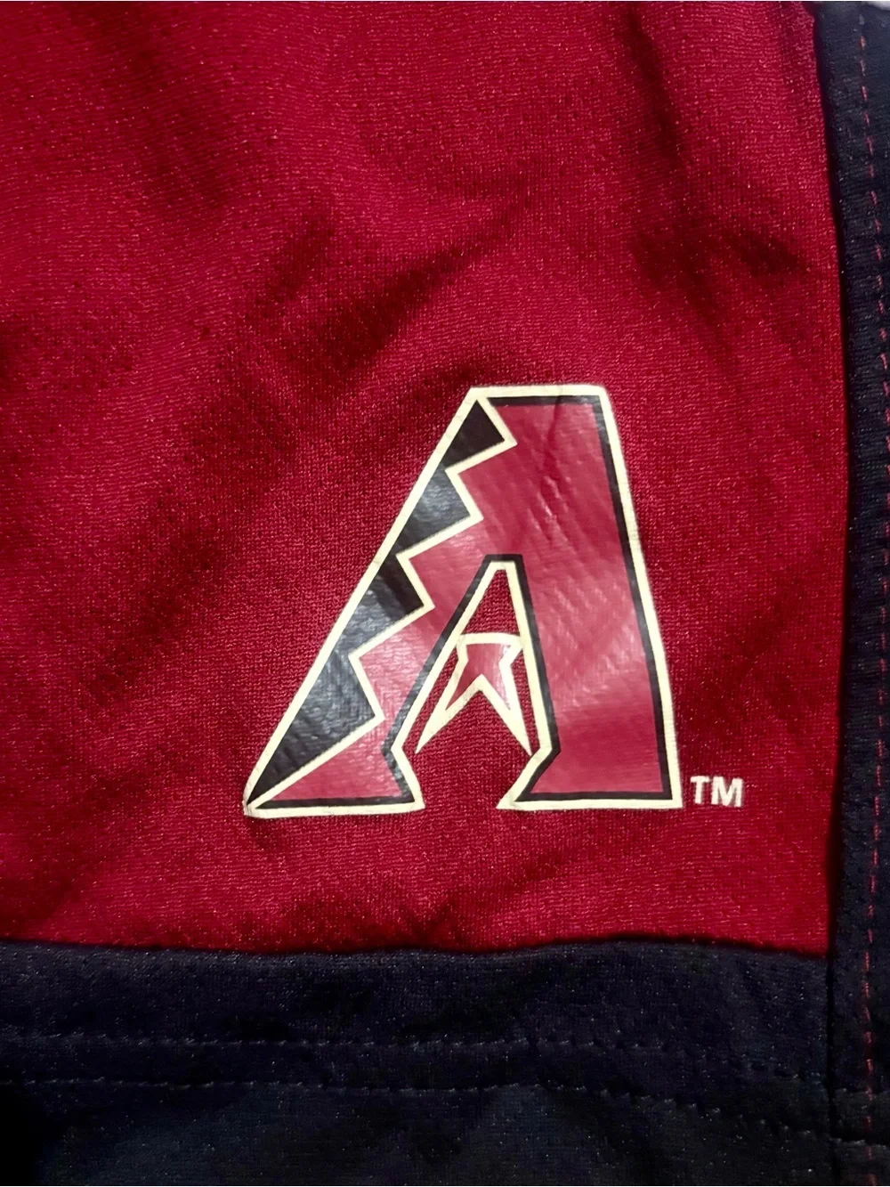 Arizona Diamondback elastic waistband children’s athletic shorts, size small 6-7